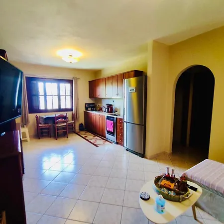 Ioanna's Sweet & Cozy With Garden View *