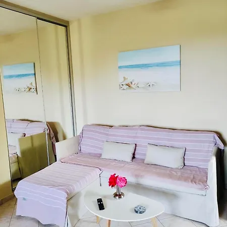 Ioanna's Sweet & Cozy With Garden View *