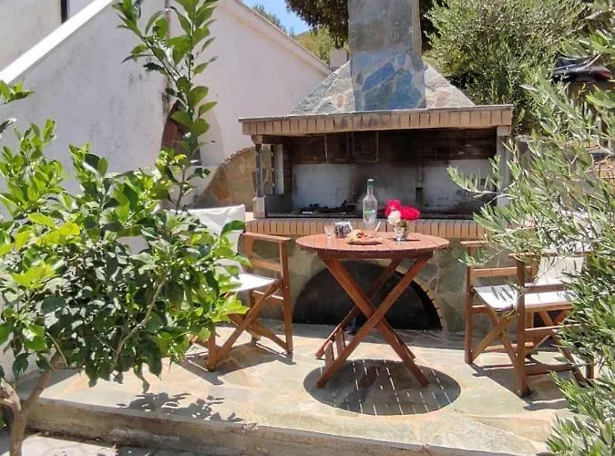 Ioanna's Sweet & Cozy With Garden View Appartamento *