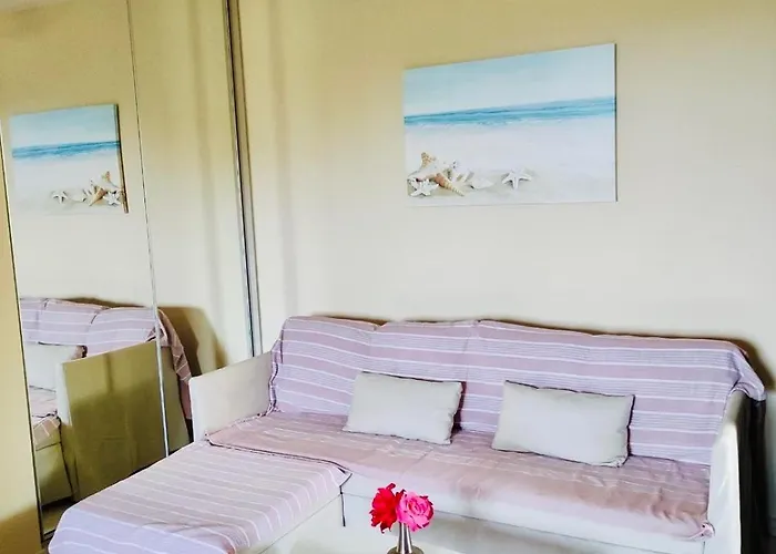 Ioanna's Sweet & Cozy With Garden View *